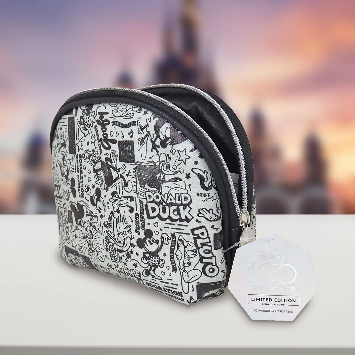 Cosmetiquera con Diseo de Mickey y sus Amigos, Edición Disney 100
